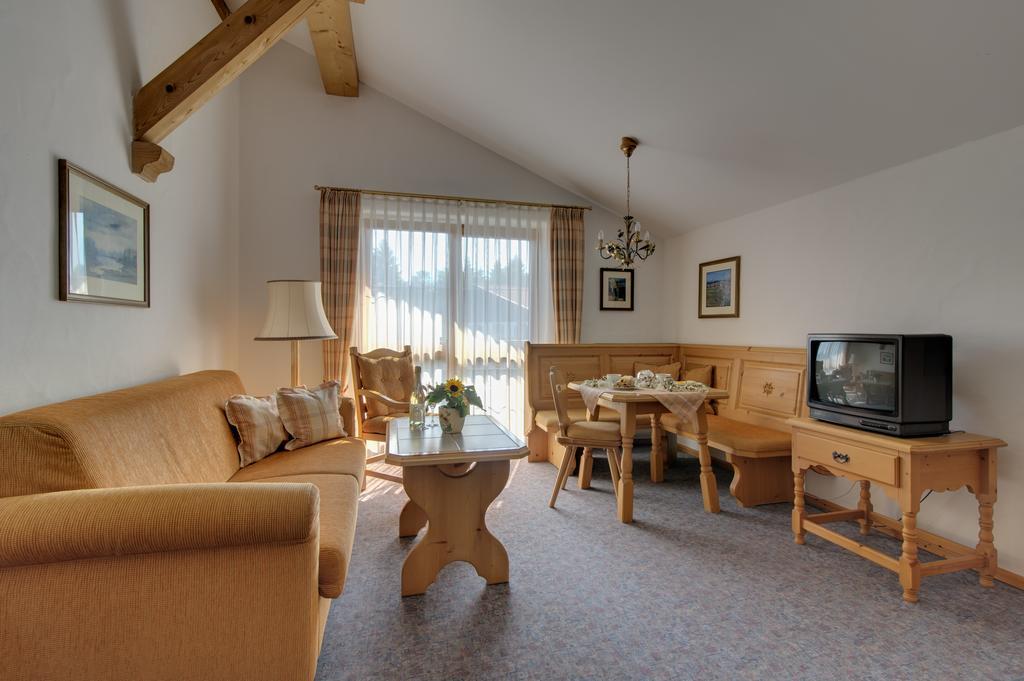 Parkhotel Living Bad Bayersoien Экстерьер фото